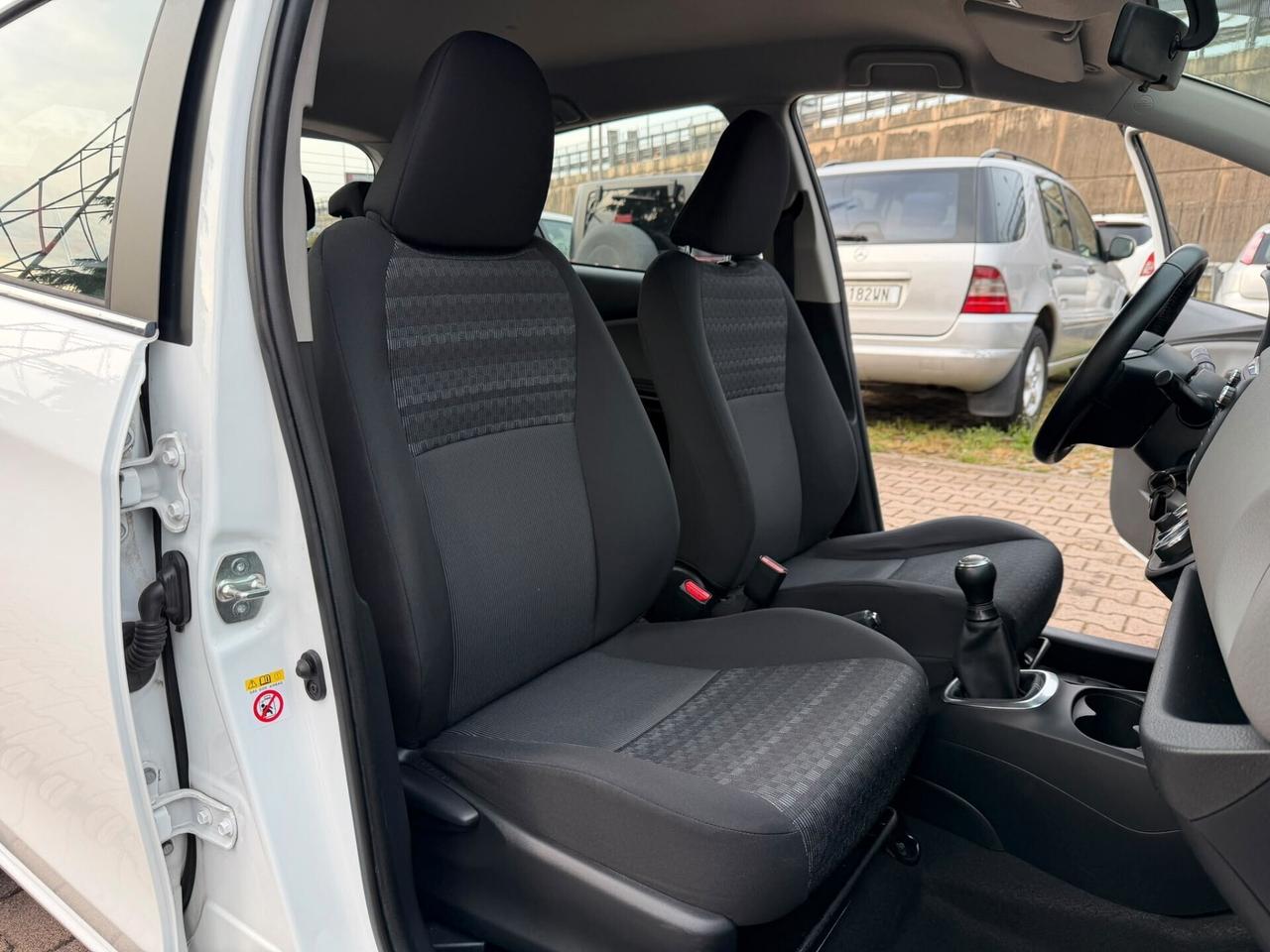 Toyota Yaris 1.0 5 porte Lounge OK NEOPATENTATI