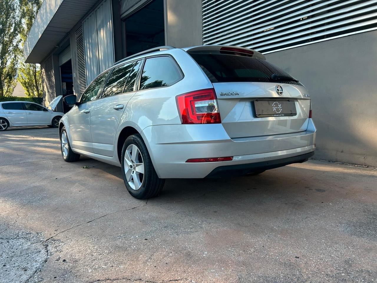 Skoda Octavia 1.6 TDI CR 90 CV Wagon Ambition