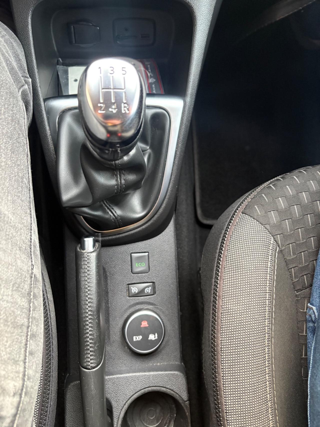 Renault Captur 1.5 dci anno 2017 km soli 108 mila