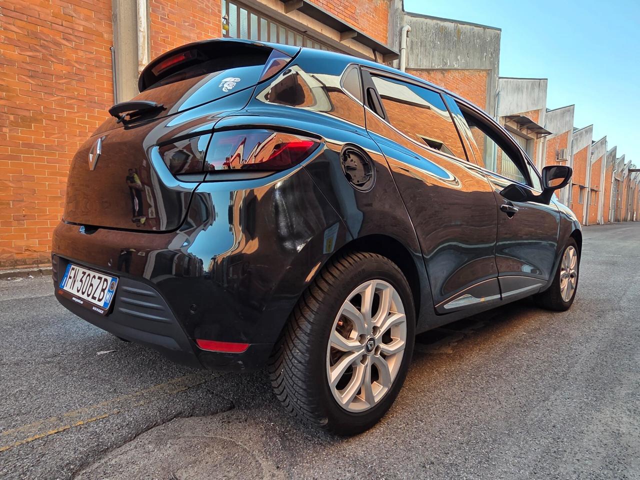 Renault Clio dCi 8V 90CV Start&Stop 5 porte Energy Intens