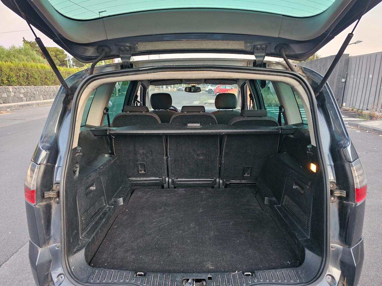 Ford S-Max 1.8 TDCi 125CV Titanium