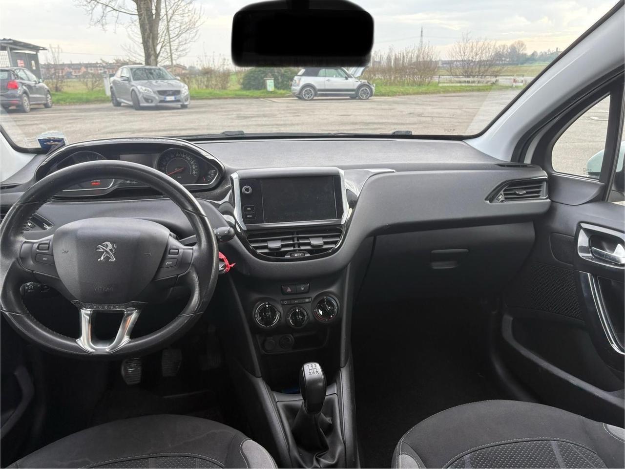 Peugeot 208 PureTech 82 5 porte Allure