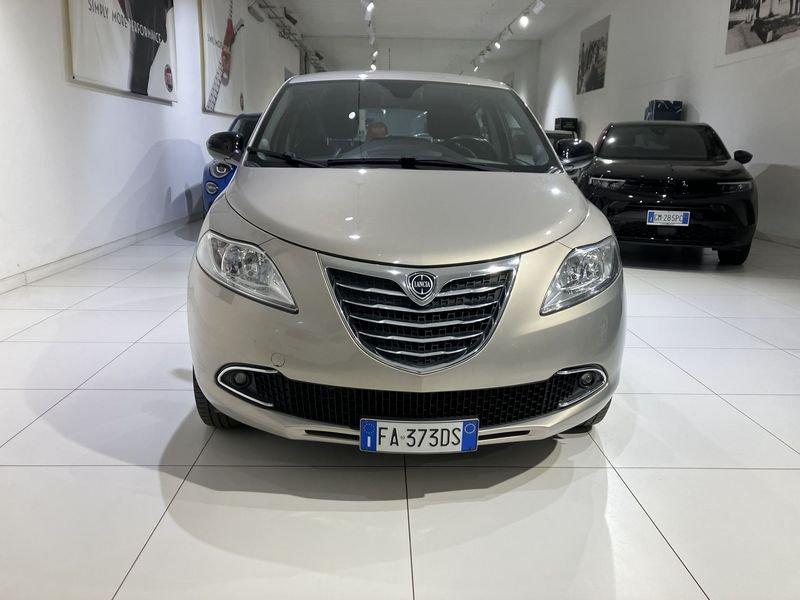 Lancia Ypsilon 0.9 TwinAir 85 CV 5 porte Metano Ecochic Gold