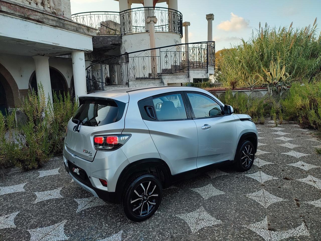 Mahindra KUV100 NXT 1.2 B K8 G80 NAVIGATORE CLIMA CERCHI IN LEGA