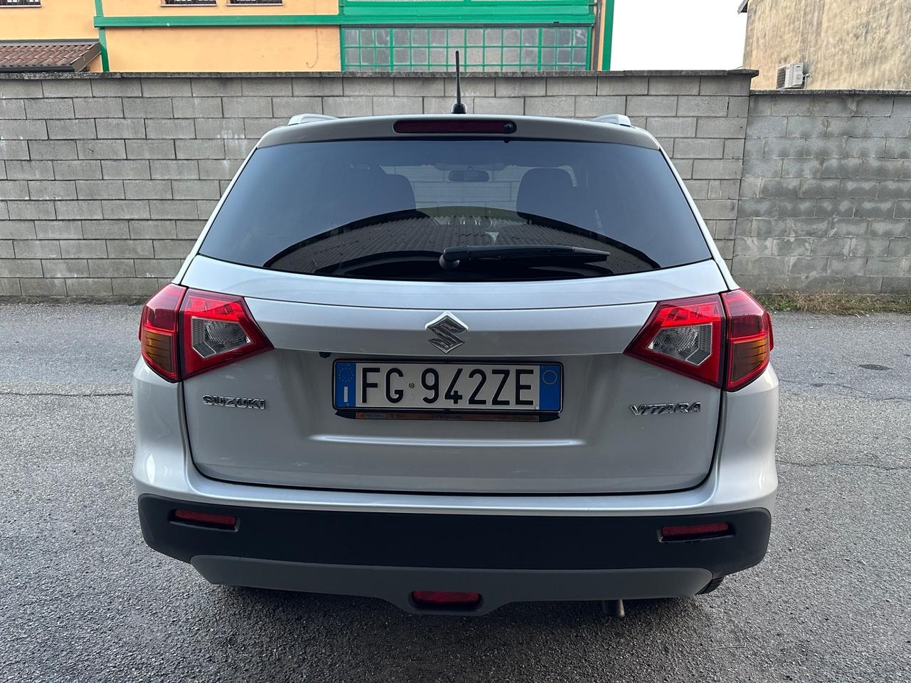 SUZUKI VITARA V -top