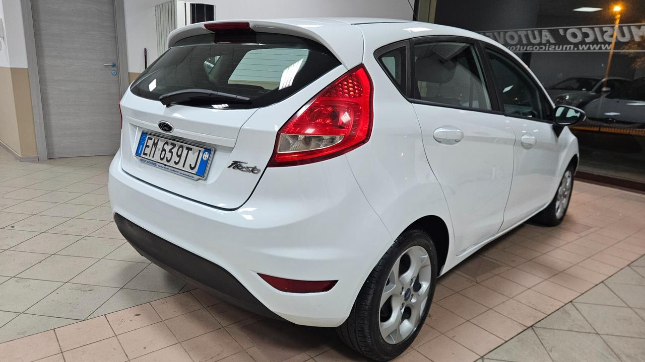 Ford Fiesta 1.4 TDCi 70CV 3 porte Titanium