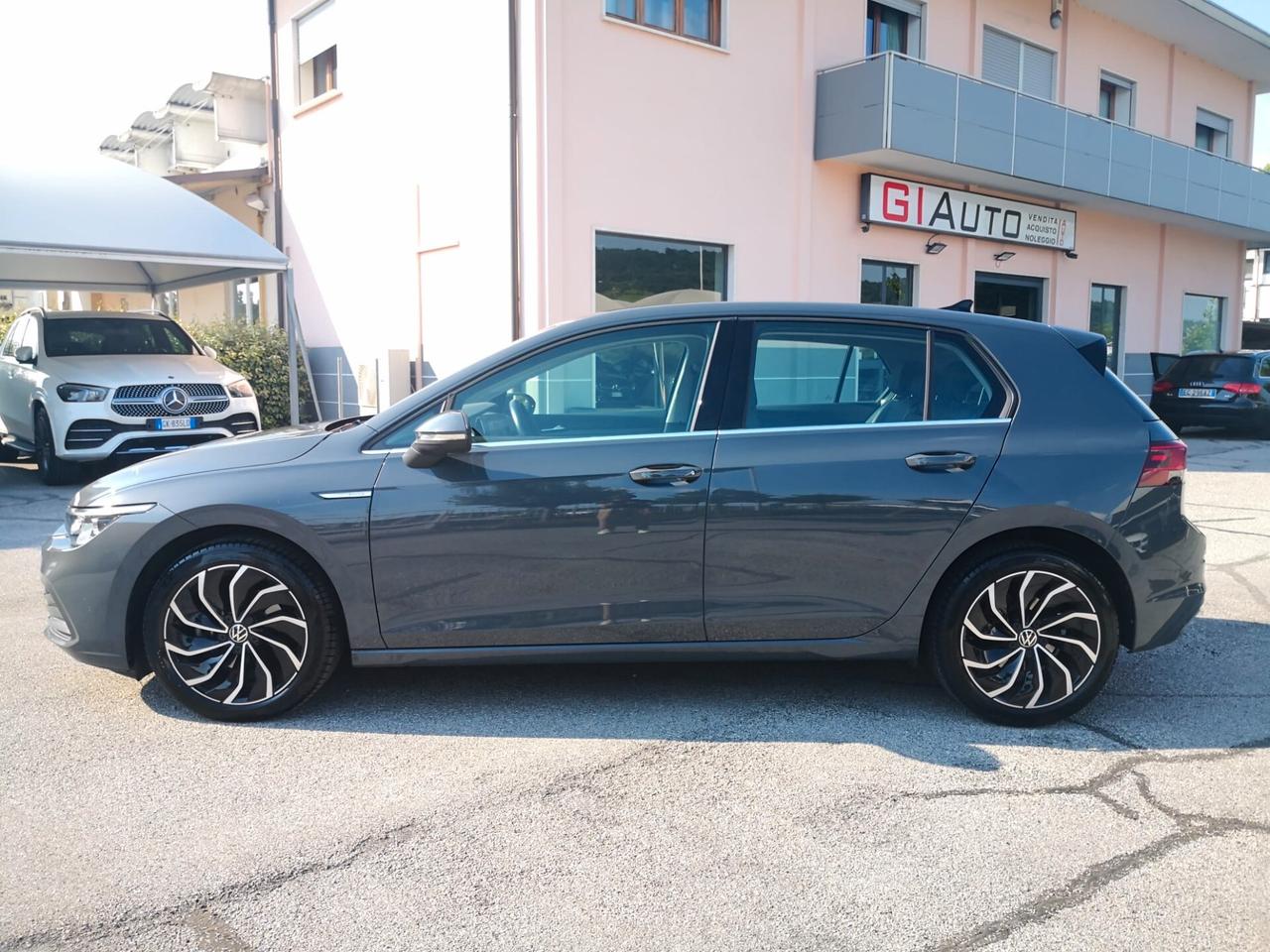 Volkswagen Golf 2.0 TDI 115CV Style **TELECAMERA**FULL LED**CAR PLAY**