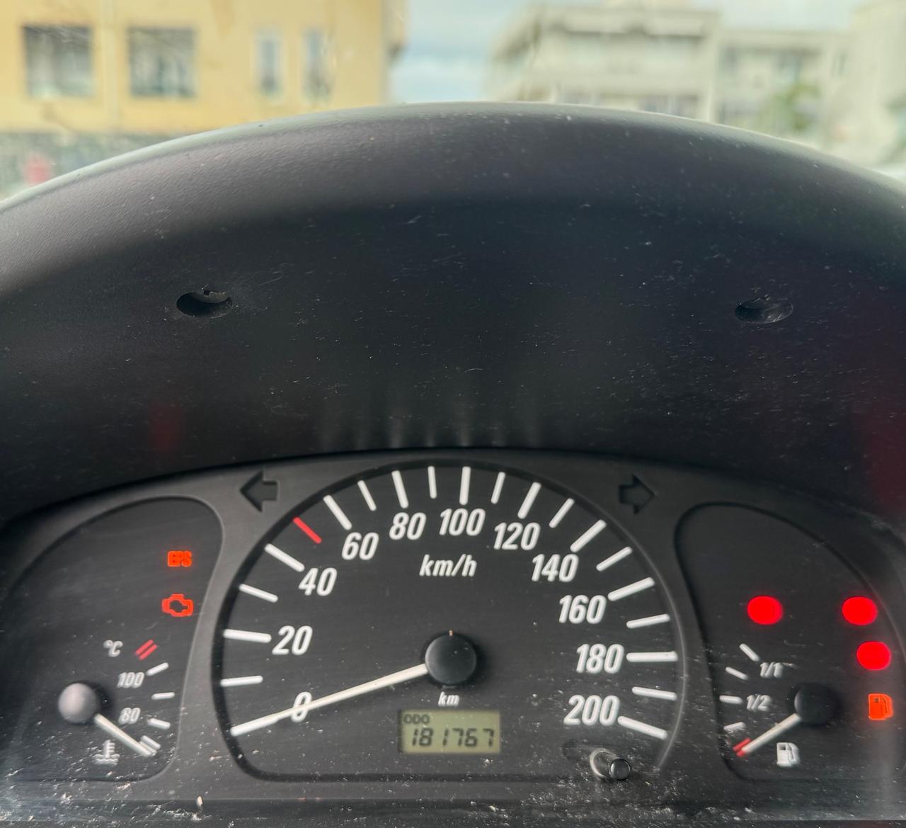 Opel Agila 1.0 12V Edition