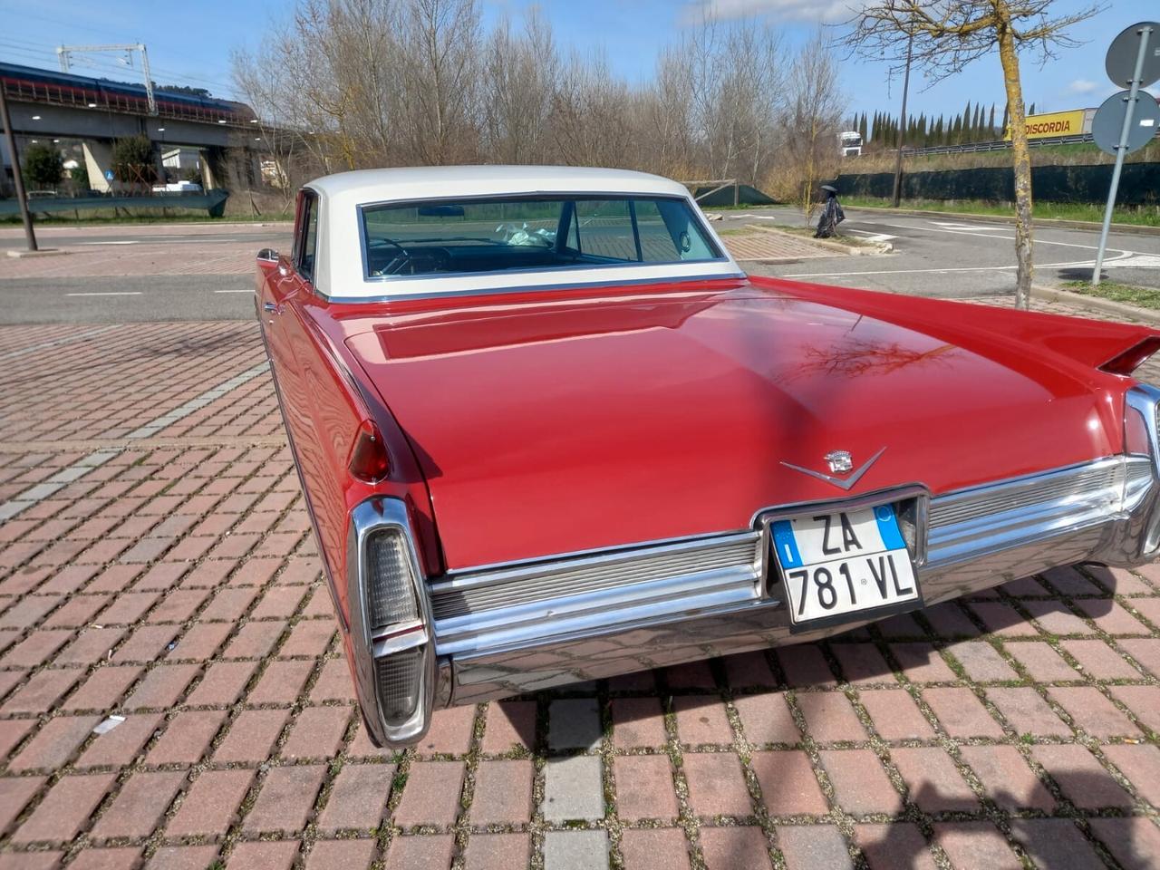 CADILLAC COUPE' DE VILLE 1964