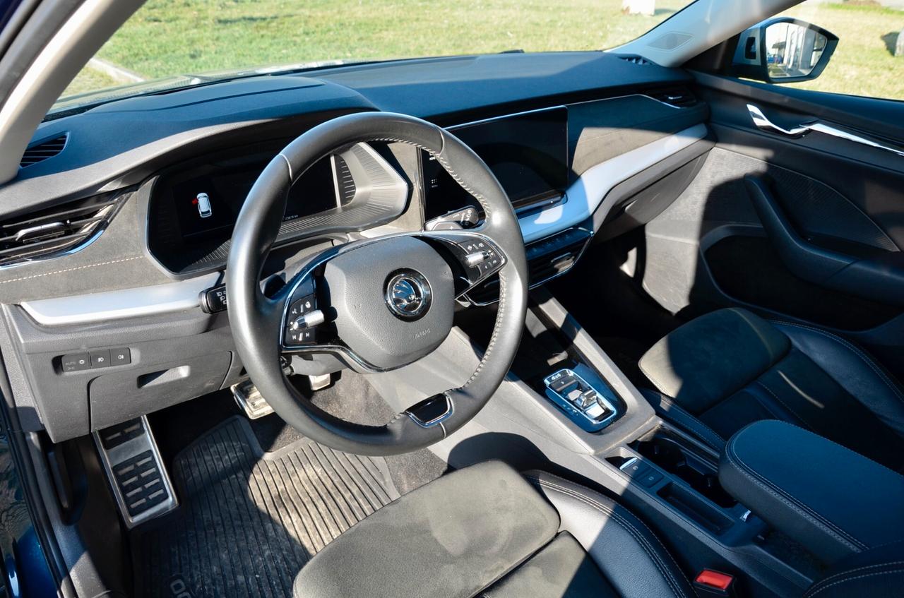 SKODA OCTAVIA WAGON 2.0 TDI EVO SCOUT 4x4 200cv DSG, UFF ITALIANA, EURO 6D, SERVICE SKODA, FULL OPTIONAL, TETTO, GANCIO TRAINO, HIGH BEAM, PERMUTE