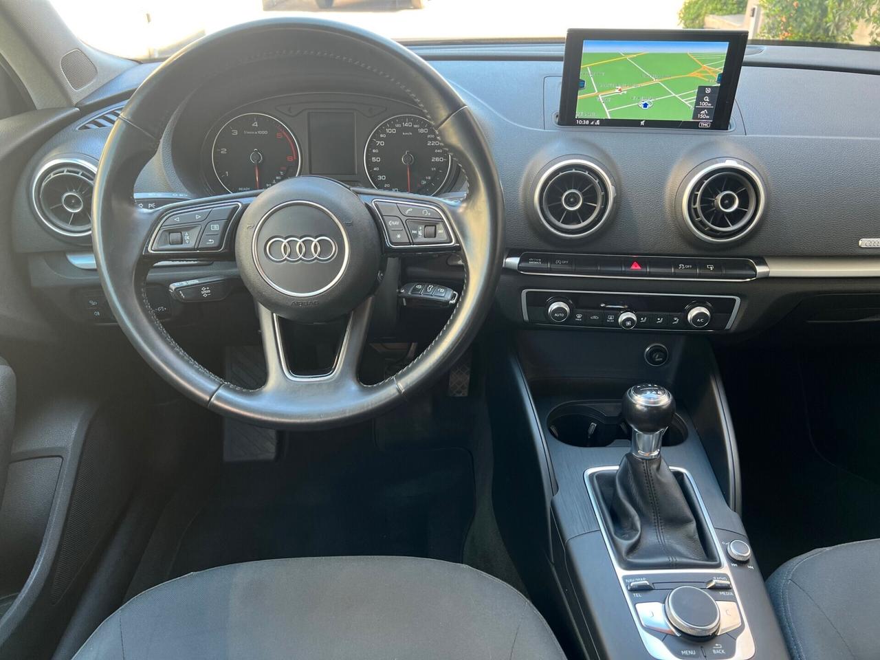 Audi A3 SPB Sportback 2.0 tdi 150CV Business NAVI/LED/17;