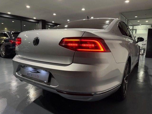 VOLKSWAGEN Passat 2.0 TDI 150CV HIGHLINE BERLINA