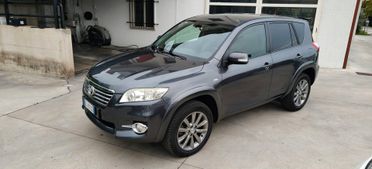 Toyota RAV 4 RAV4 2.2 D-4D 150 CV "AUTOMATICA"