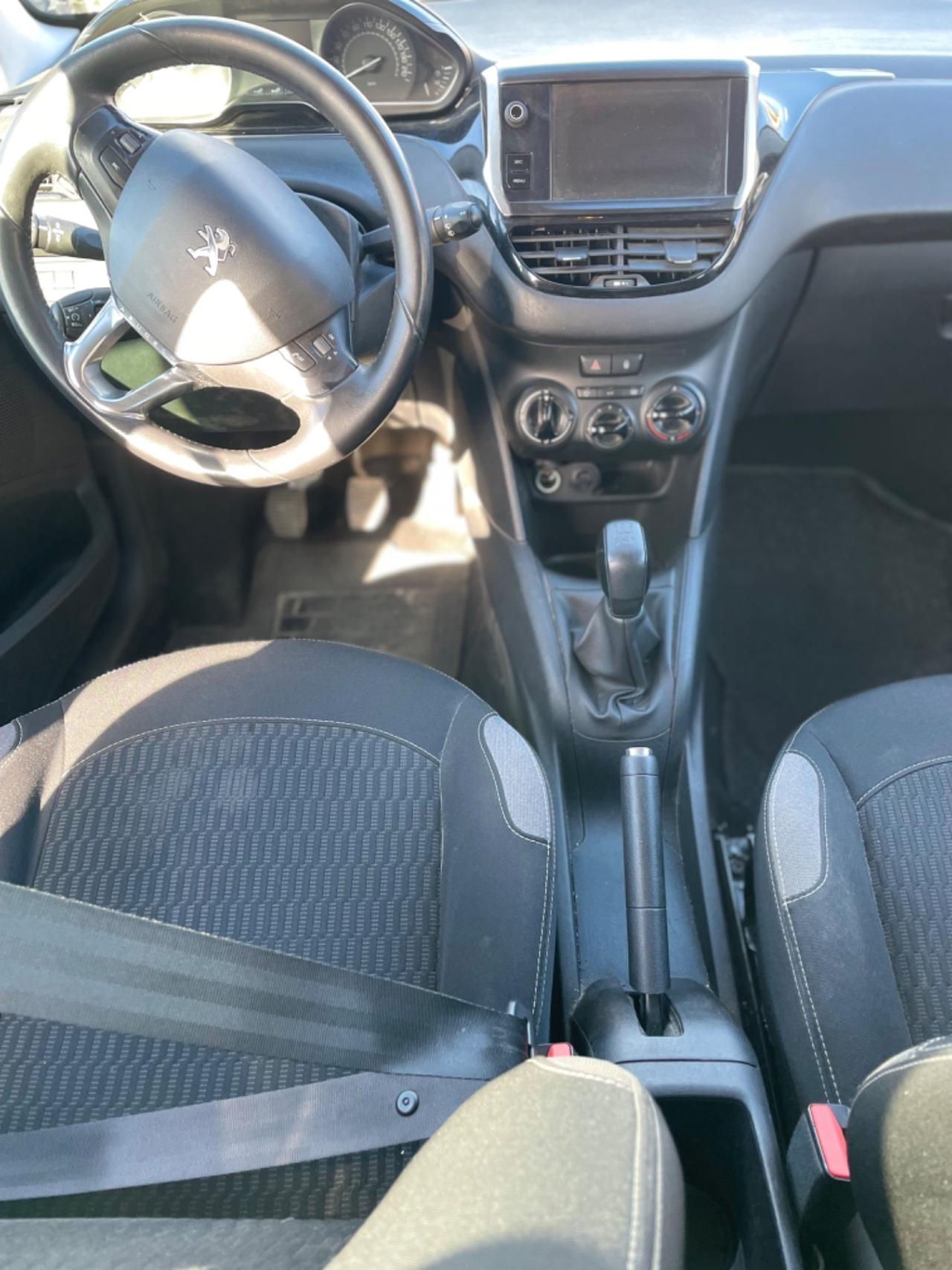 Peugeot 208 BlueHDi 75 5 porte Allure