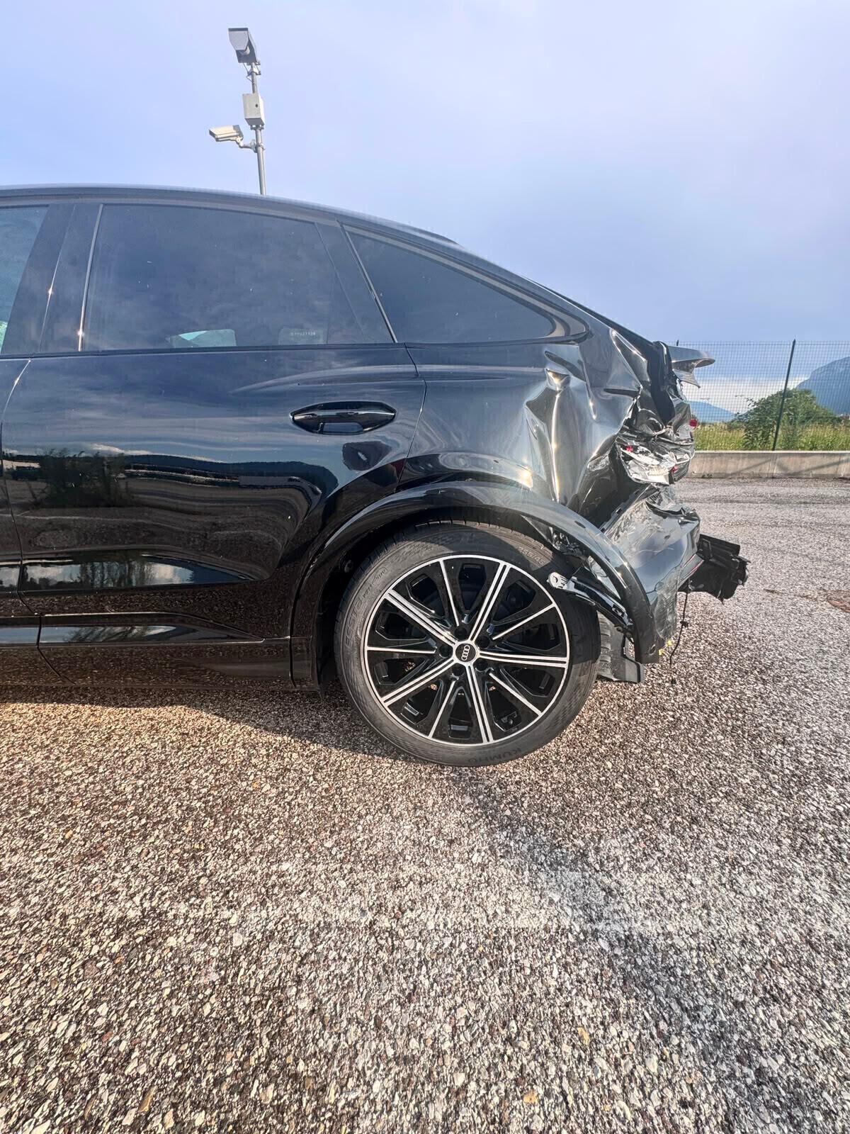 AUDI Q4 SPORTBACK 50 E-TRON QUATTRO S LINE – 2023 – INCIDENTATA
