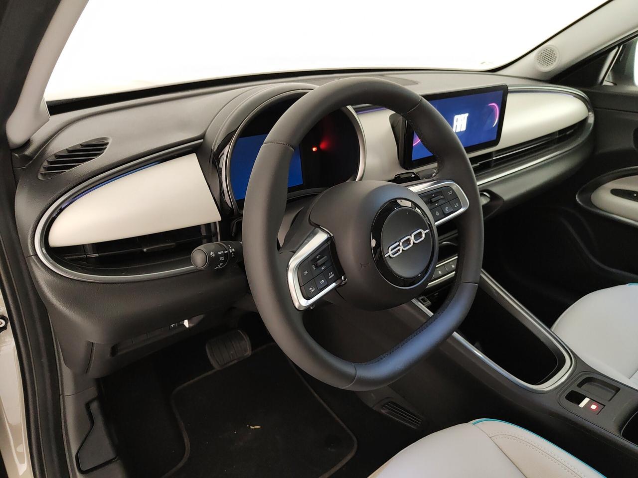 Fiat 600 Hybrid 136 CV DCT MHEV La Prima