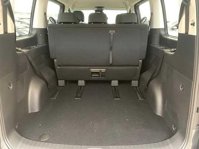 Hyundai STARIA 1.6 HEV AT 2WD 9 posti Wagon