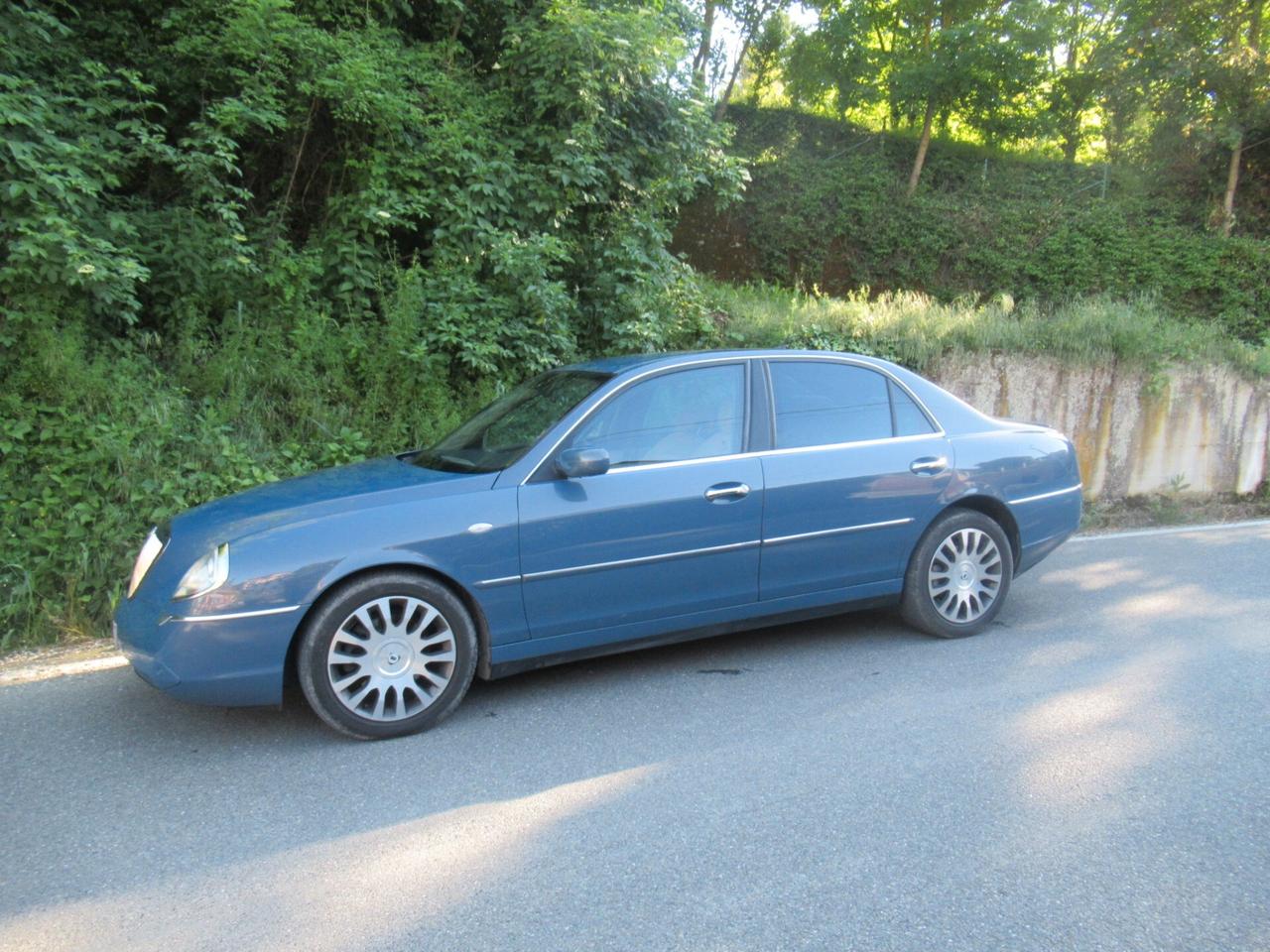 Lancia Thesis 2.4 JTD 20V Executive