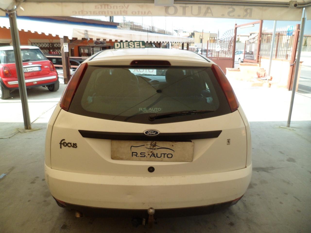Ford Focus 1.8 TDCi 5p gancio traino full 00