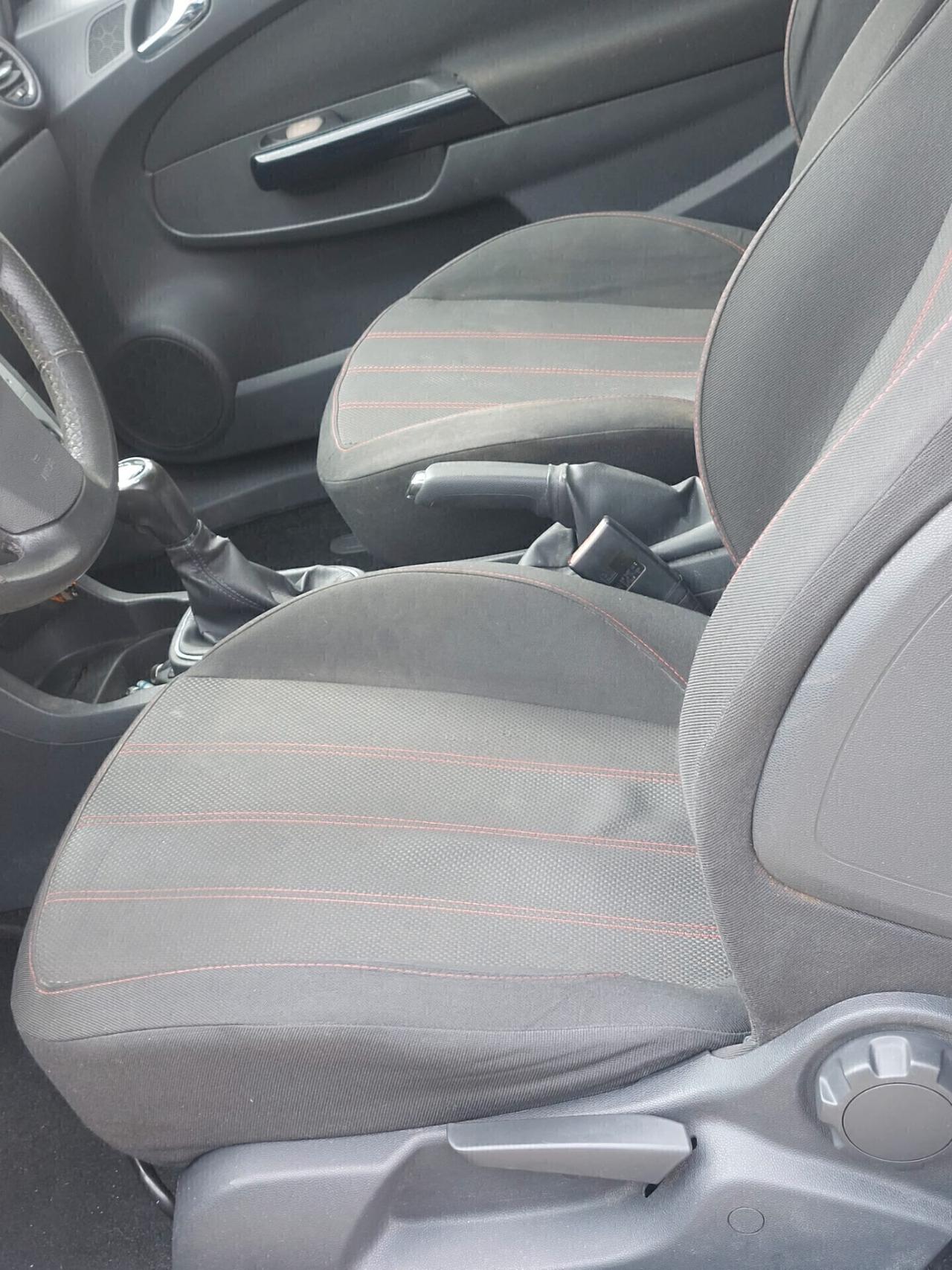 Opel Corsa 1.2 3 porte Sport