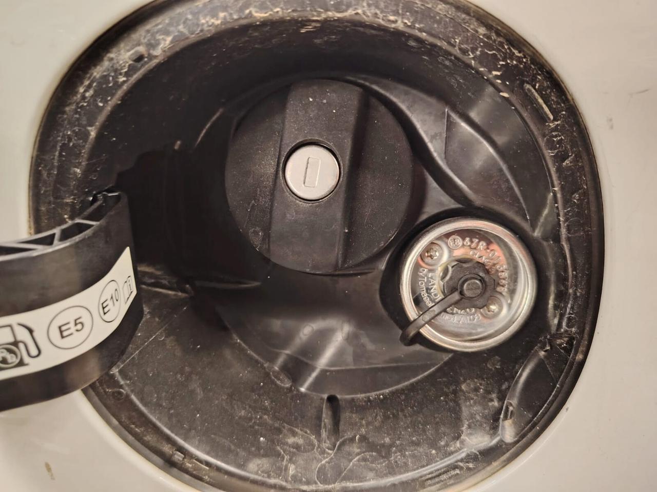 Peugeot 208 PureTech 82 5p. GPL