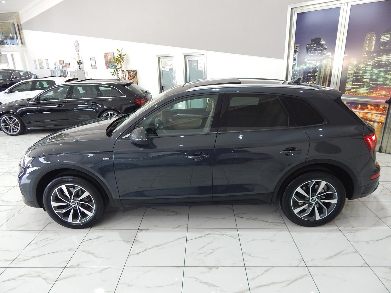 Audi Q5 40 2.0 TDI mhev Business Sport quattro 204cv TETTO