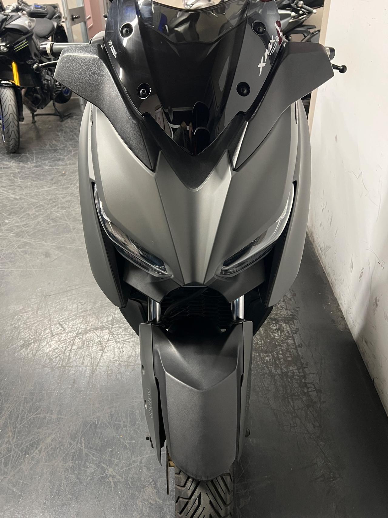 Yamaha X-Max 300 tech max