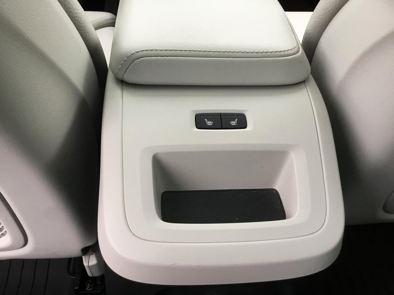 Volvo XC60 T6 Recharge Plug-in Hybrid AWD aut. Ultimate Bright
