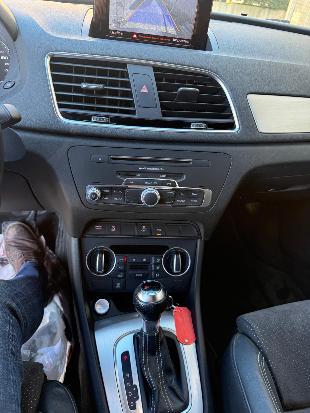 Audi Q3 2.0 TDI 150 CV S tronic Sline