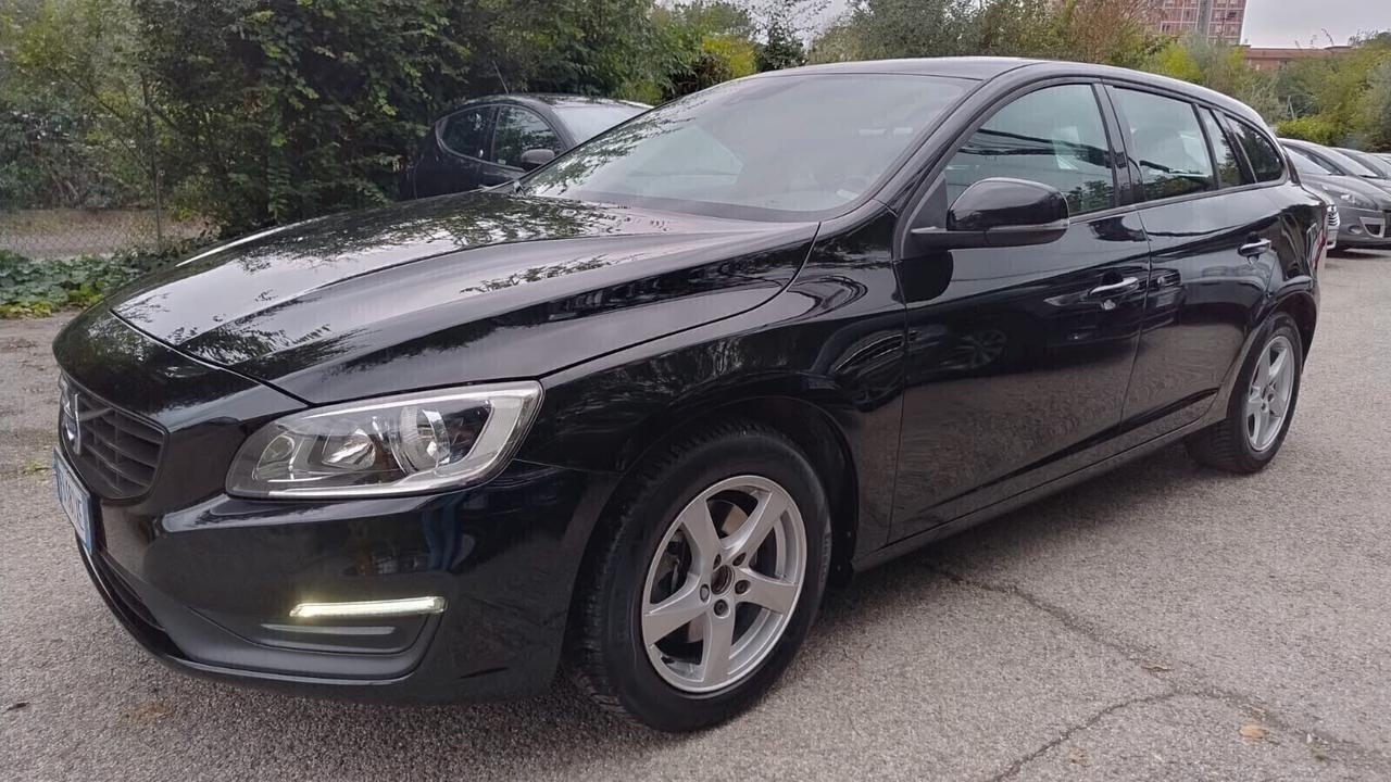 Volvo V60 2.0 D2 EURO6 ok Neopatentati