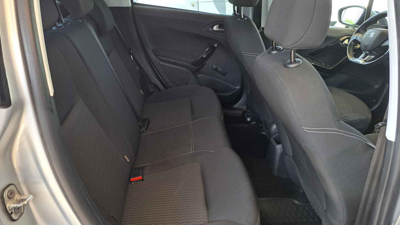 Peugeot 208 BlueHDi 75 5 porte Allure