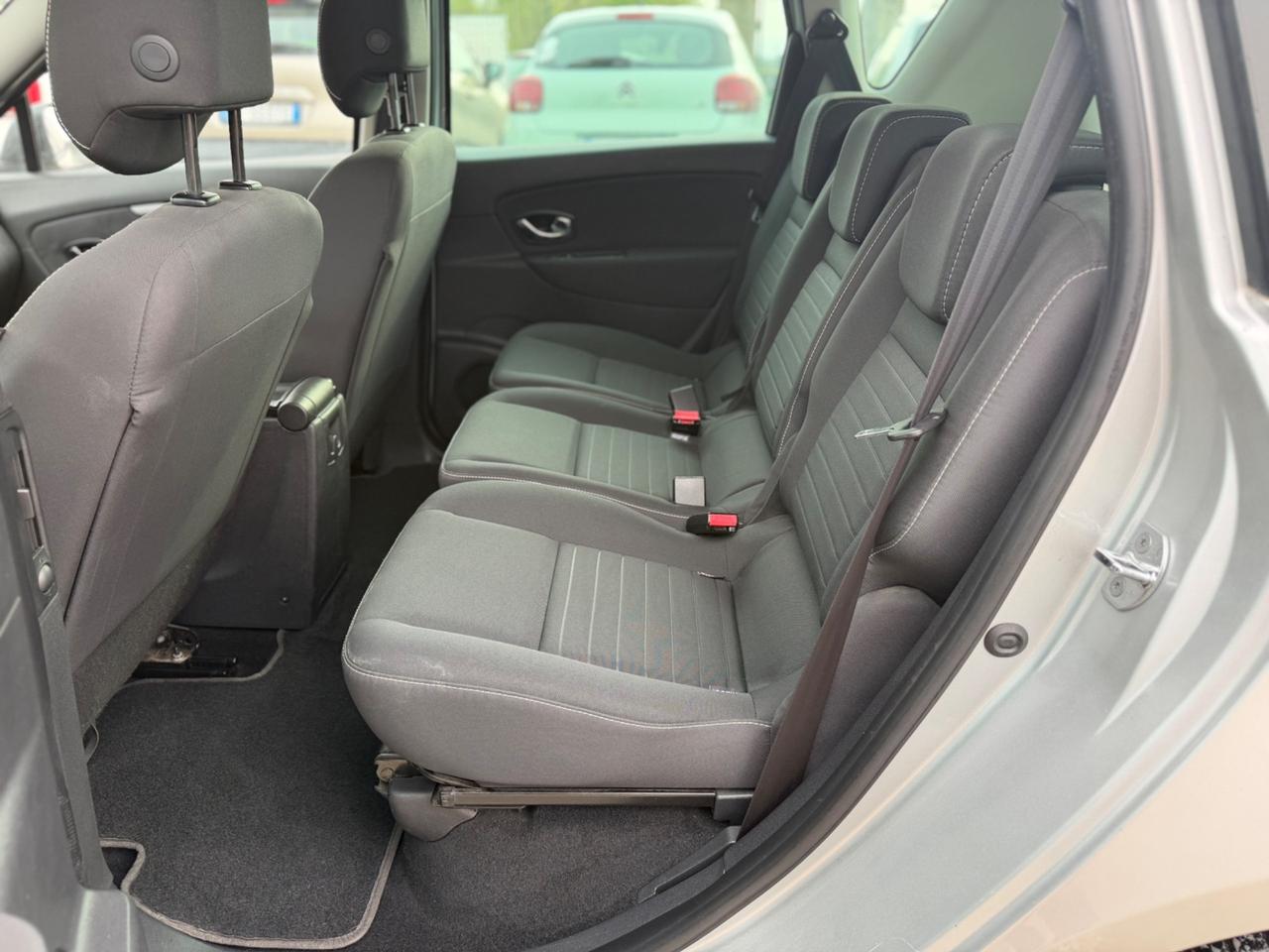 Renault Scenic XMod (CAMBIO AUTOMATICO)