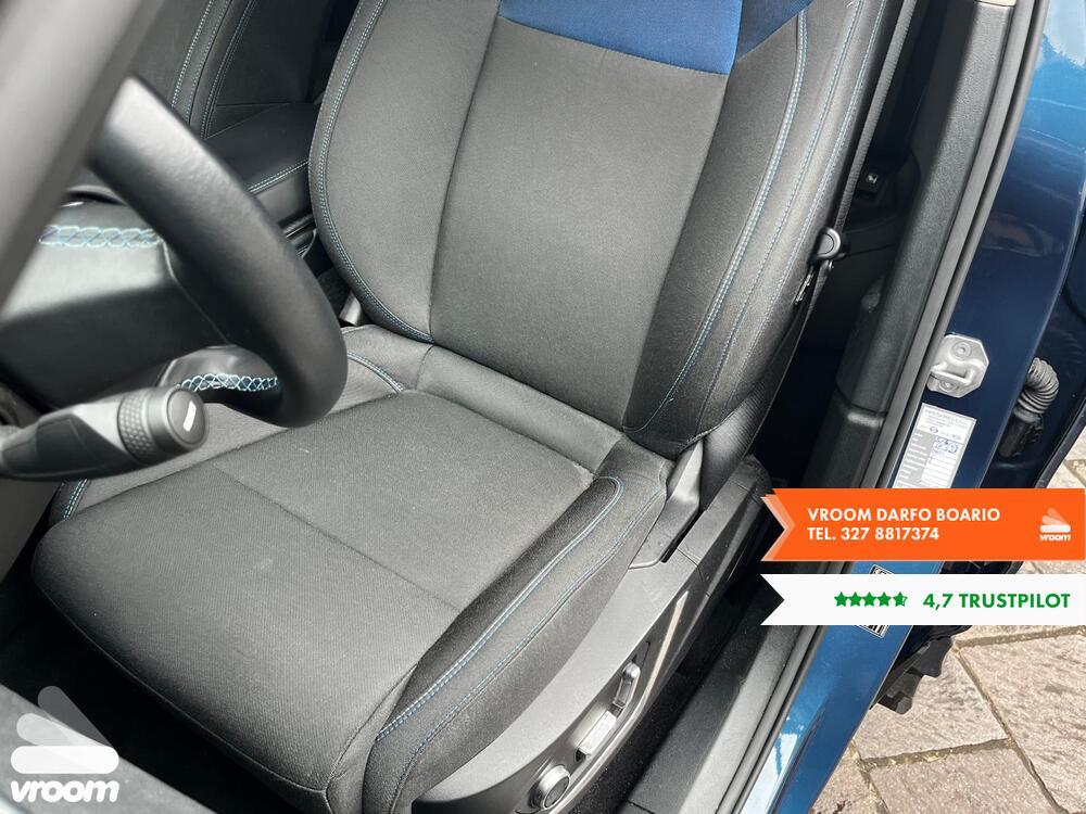 LYNK&CO 01 01 PHEV