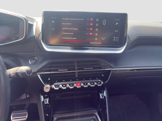 PEUGEOT 2008 2008 PureTech 130 S&S EAT8 GT Pack