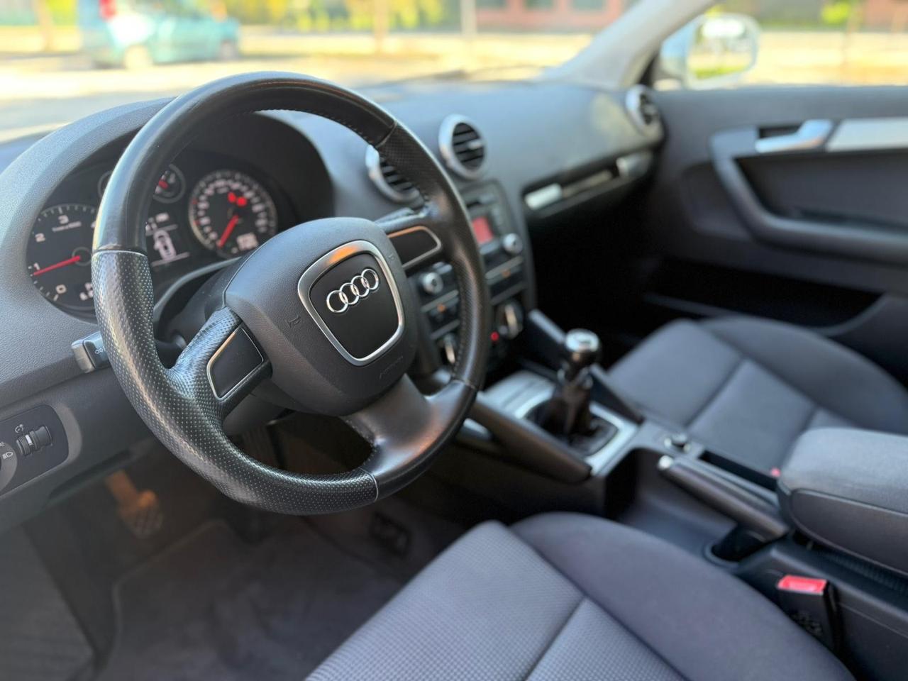 Audi A3 SPB 1.6 TDI 105 CV CR Attraction
