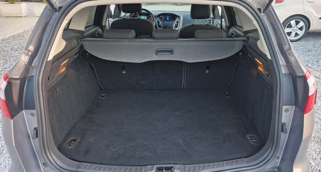 Ford Focus 1.6 TDCi 115 CV SW Titanium perfetta