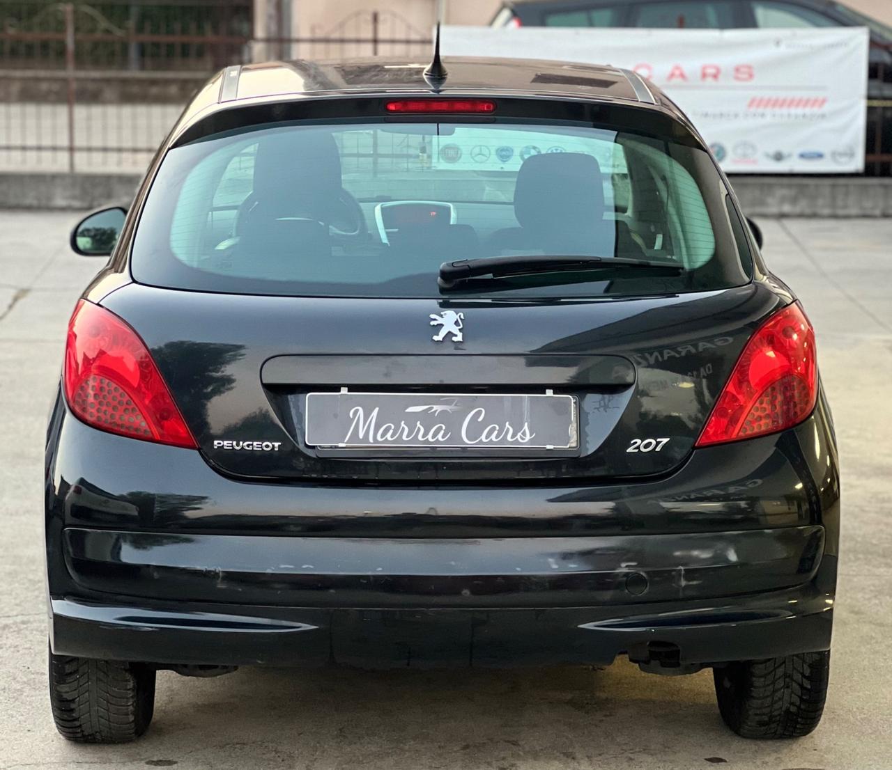 Peugeot 207 1.4 8V 75CV 5p. X Line