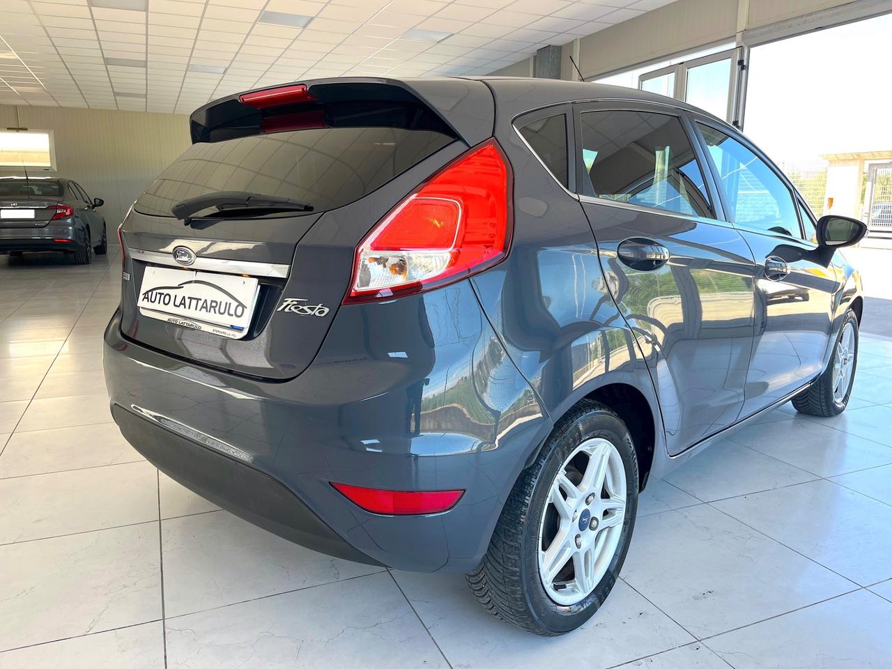 Ford Fiesta 1.5 TDCi 75CV 5 porte Titanium