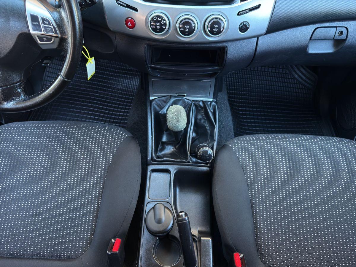 MITSUBISHI - L200 - 2.5 DI-D 178 CV DC Intense Plus