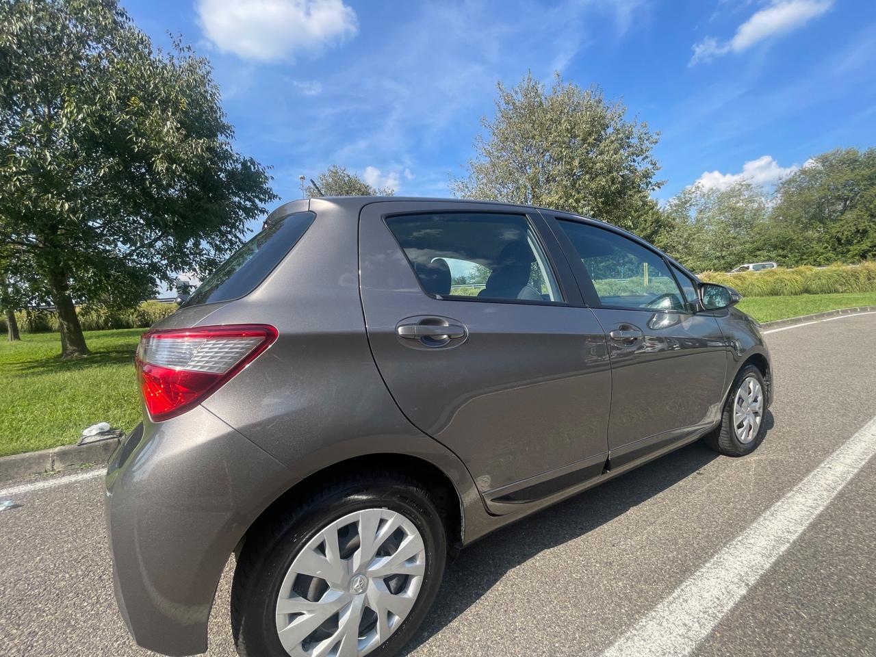 Toyota Yaris 1.0 5 porte Business