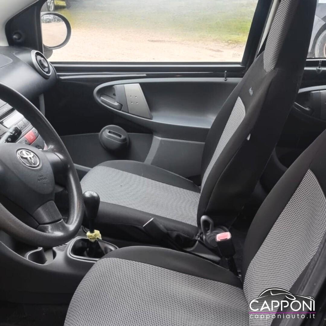 Toyota Aygo 1.0 5 porte - OK NEOPATENTATI