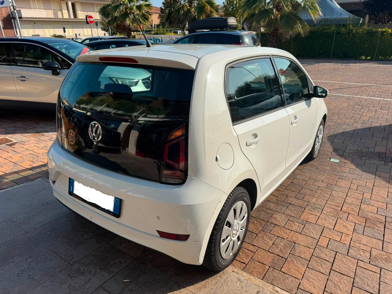 Volkswagen up! 1.0 5p. move