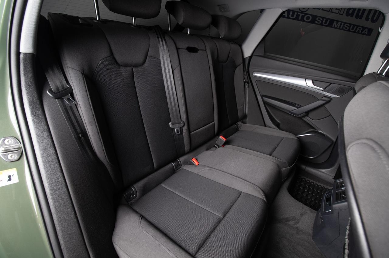 Audi Q5 40 Tdi Mhev Quattro S-tronic Sport 204 Cv Gancio