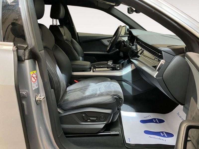 Audi Q8 50 TDI 286cv quattro tiptronic Sport S-LINE