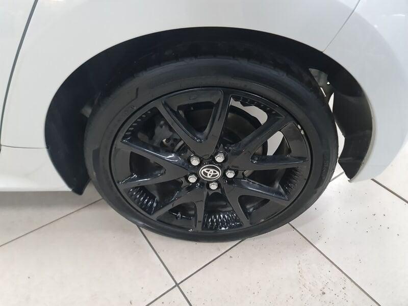 Toyota Yaris Hybrid Style MY22