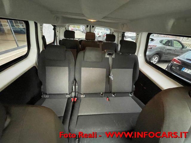 PEUGEOT Expert Traveller BlueHDi 115 S&S Vettura 8 posti Iva inc