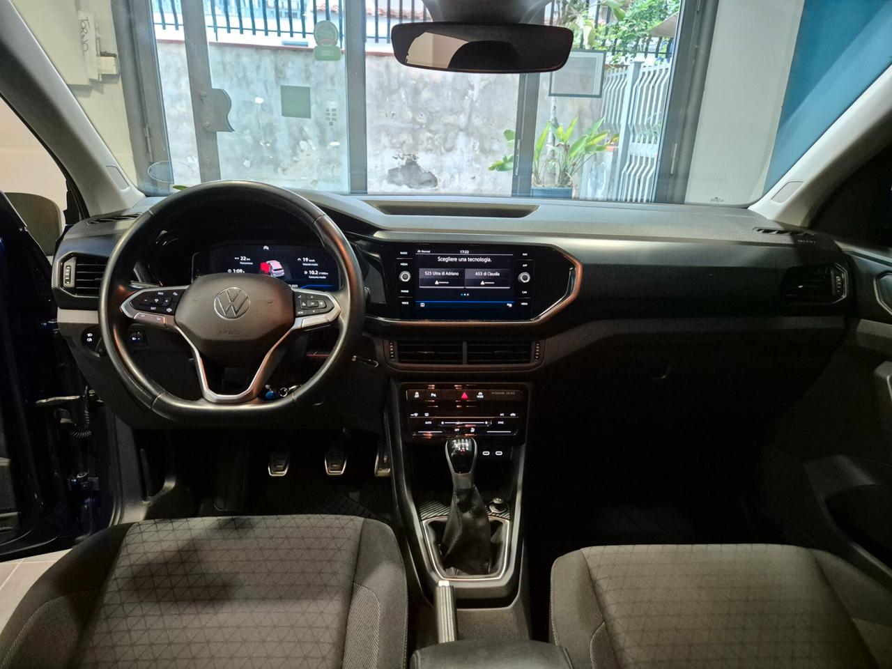 Volkswagen T-Cross 1.0 TSI 110 CV r line