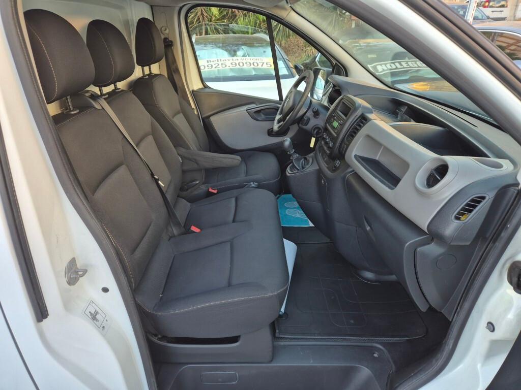 Renault Trafic 1.6 dci 120cv 3 posti L1 H1