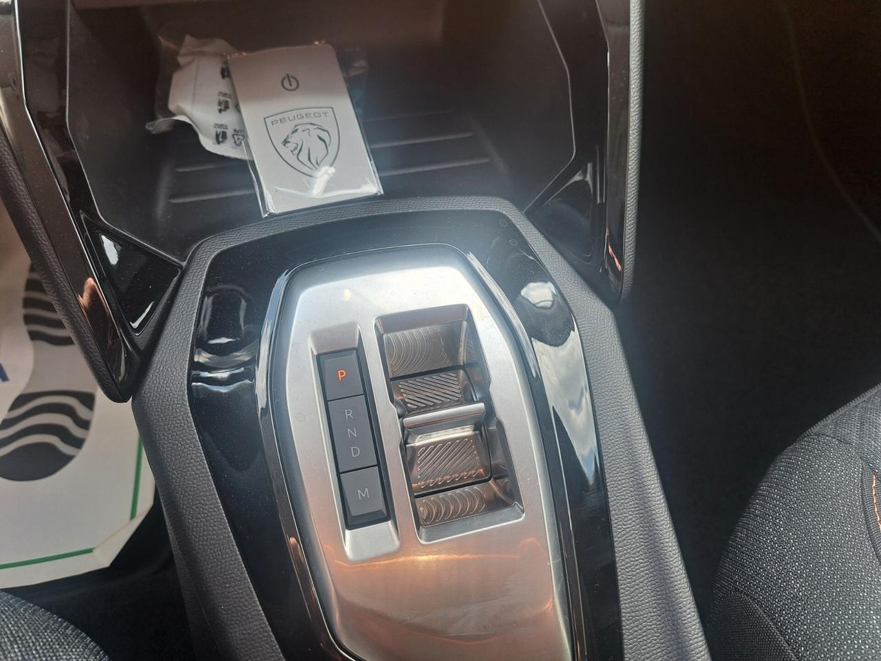 Peugeot 208 HYBRID 110 CV NESSUN OBBLIGO FINANZIARIO !!
