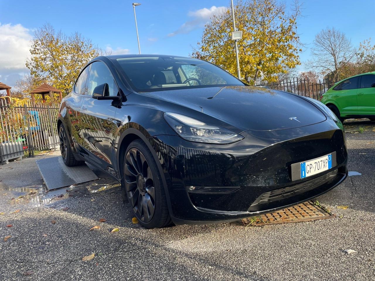 Tesla Model Y Model Y Performance AWD Dual Motor awd